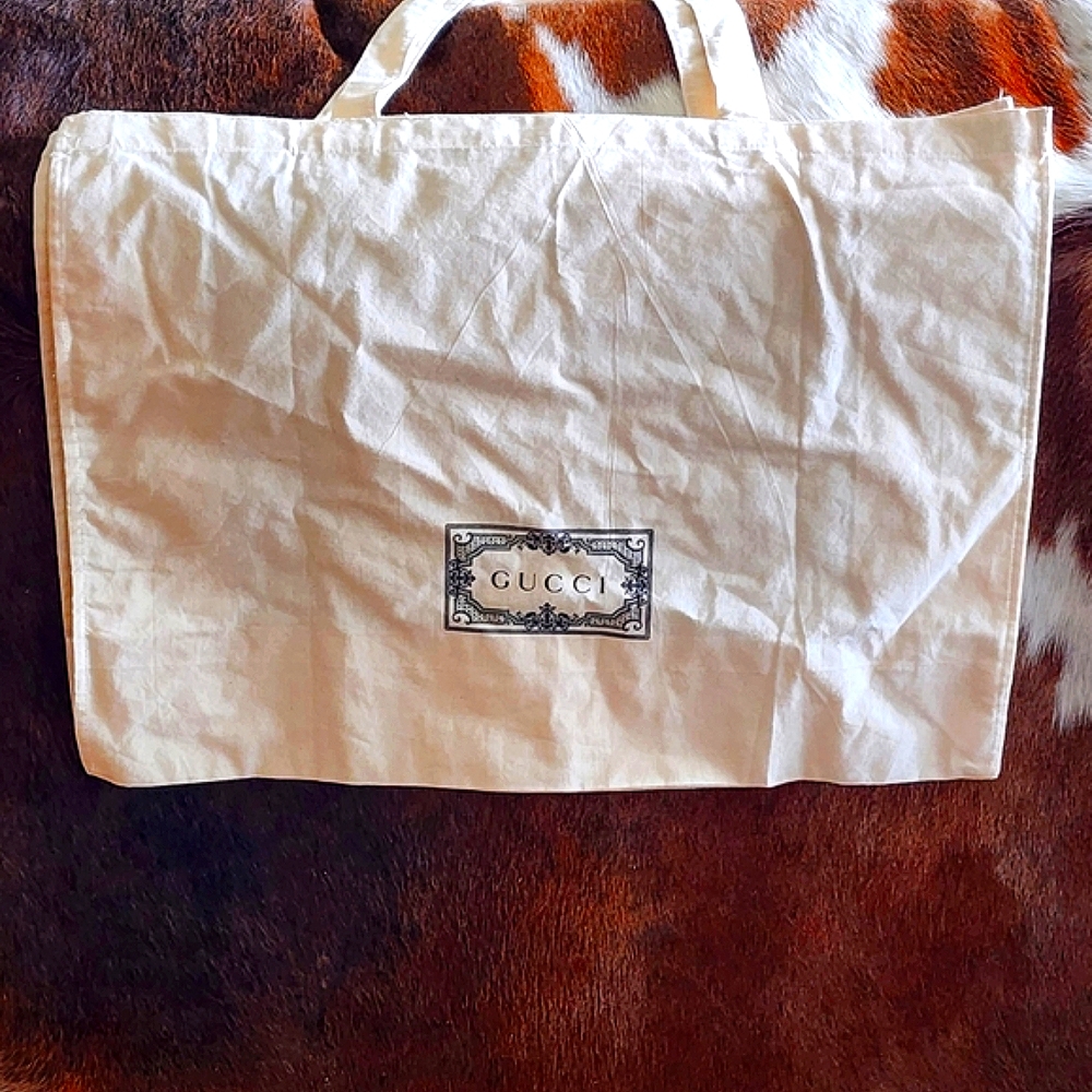 Cotton Gucci Tote Bag/Dust Bag (gucci.com)